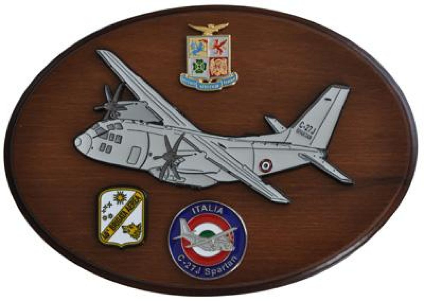 CREST IN METALLO SMALTATO A.M. AEREI C-27J SPARTAN
