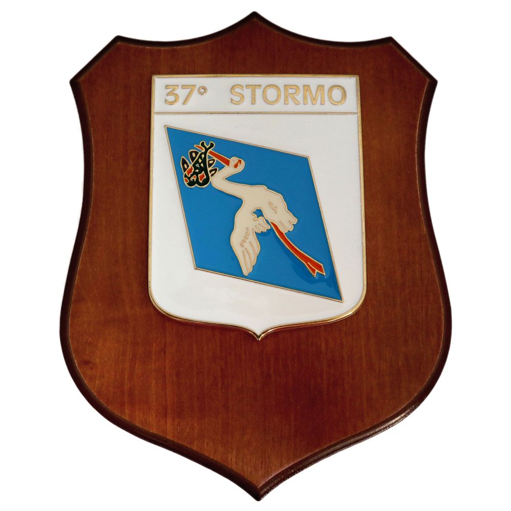 CREST IN METALLO SMALTATO BASE LEGNO 22,5X17,5CM 37 STORMO AERONAUTICA MILITARE
