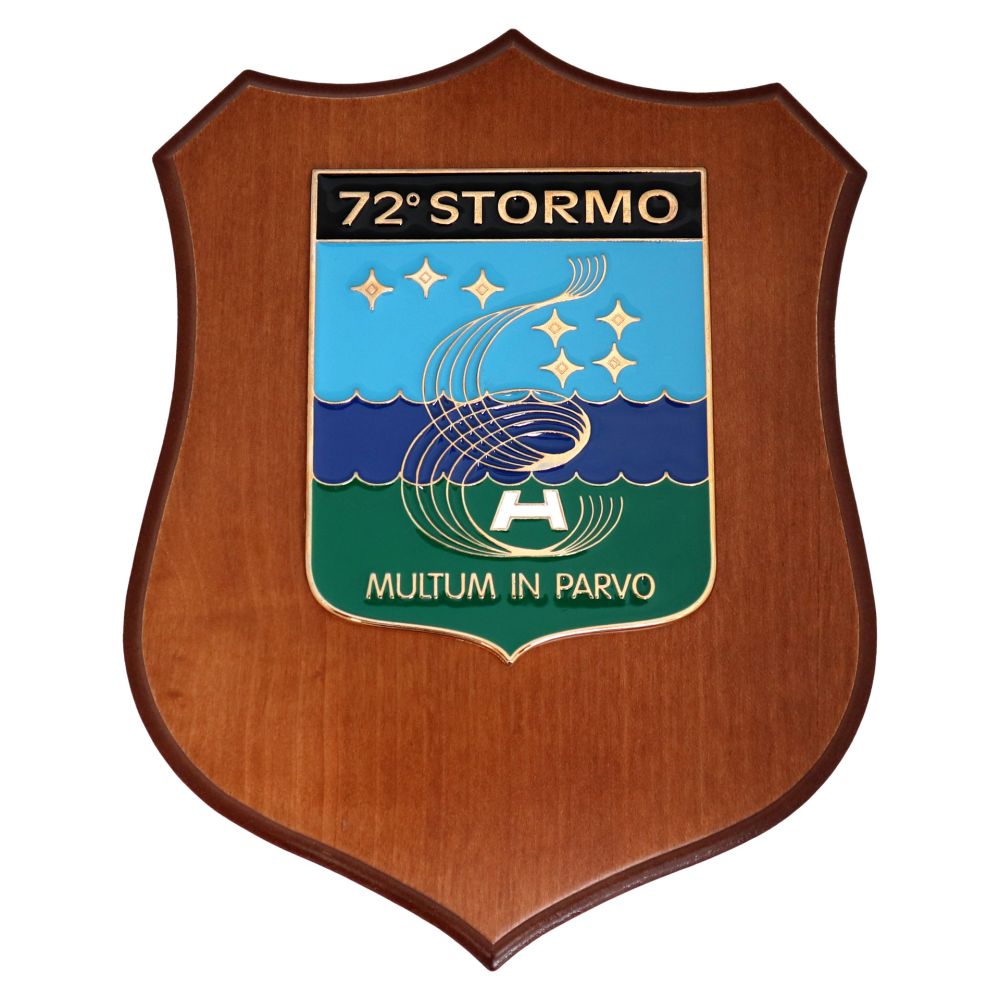 CREST IN METALLO SMALTATO BASE LEGNO 22,5X17,5CM 72 STORMO AERONAUTICA MILITARE