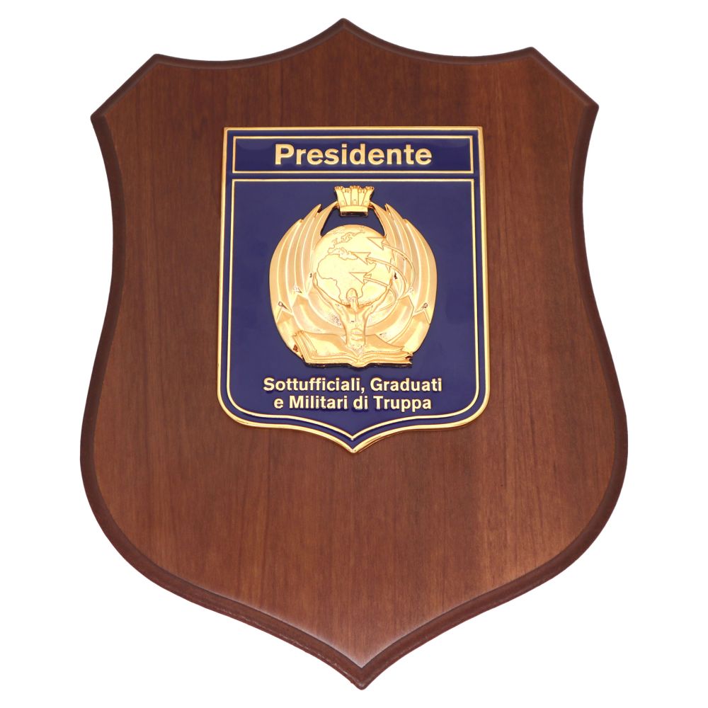 CREST IN METALLO SMALTATO BASE LEGNO 22,5X17,5CM PRESIDENTE SOTTUFFIALI GRADUTATI E MILITARI DI TRUPPA AERONAUTICA MILITARE