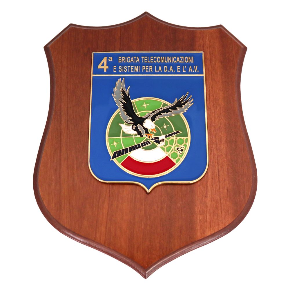 CREST IN METALLO SMALTATO BASE LEGNO 22,5X17,5CM 4 BRIGATA TELECOMUNICAZIONI E SISTEMI AERONAUTICA MILITARE