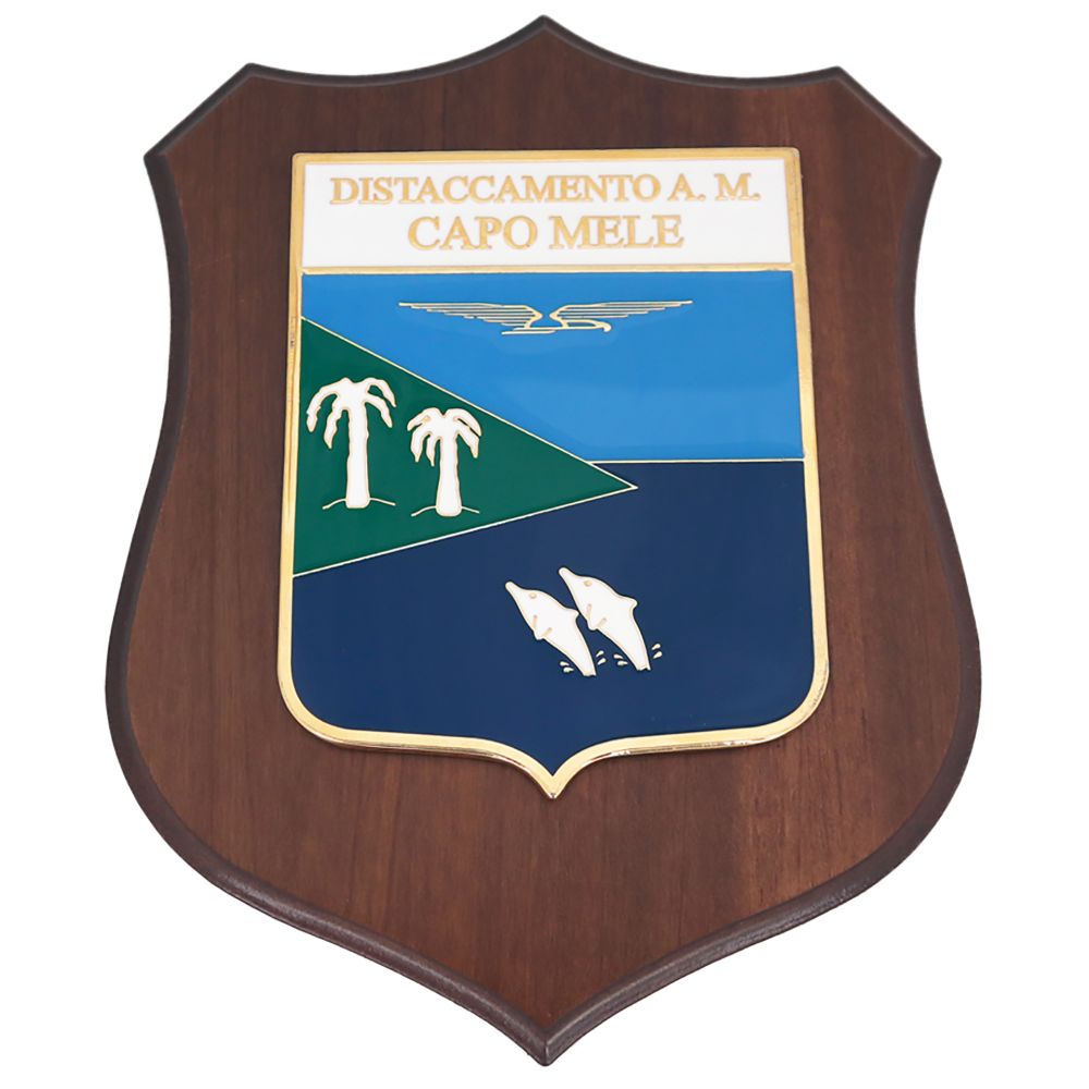 CREST IN METALLO SMALTATO BASE LEGNO 22,5X17,5CM DISTACCAMENTO CAPO MELE AERONAUTICA MILITARE