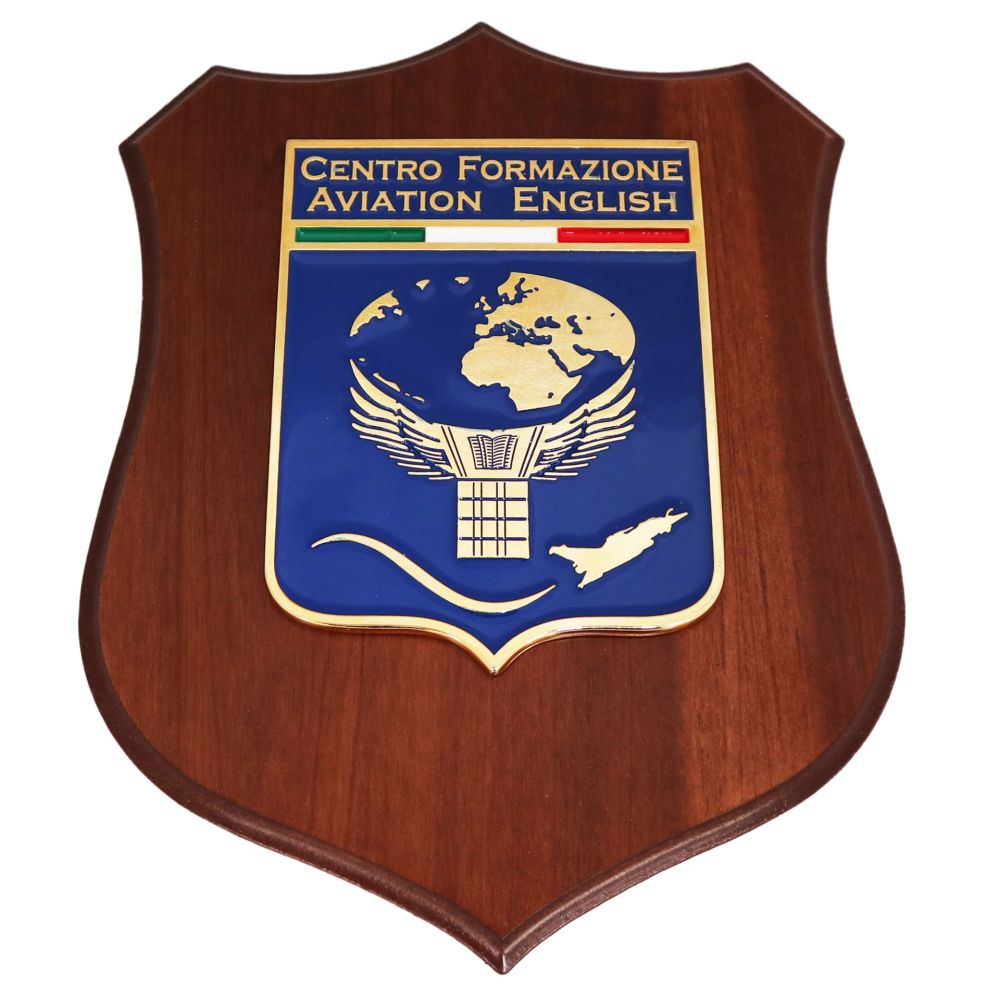 CREST IN METALLO SMALTATO BASE LEGNO 22,5X17,5CM CENFORAVEN AERONAUTICA MILITARE