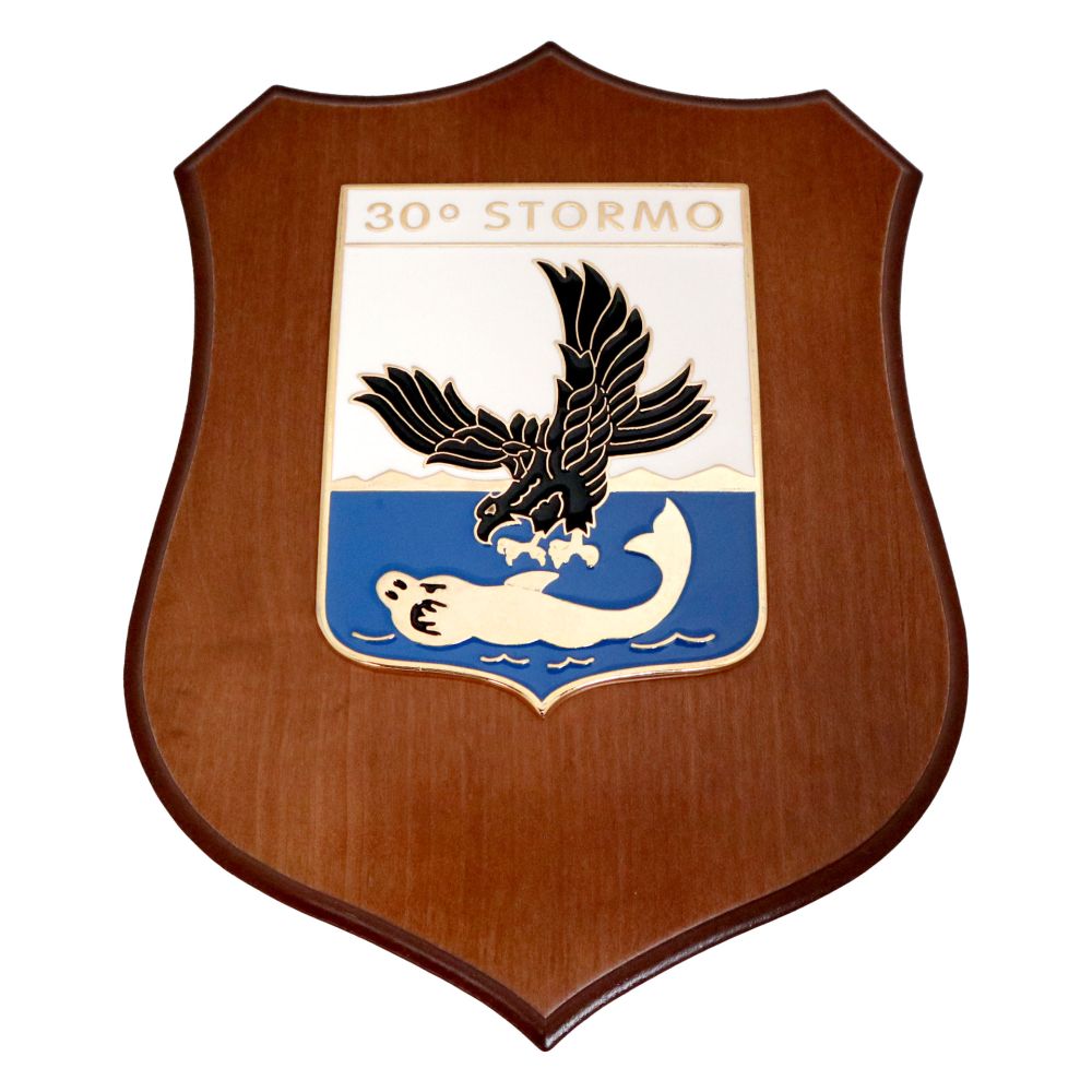 CREST IN METALLO SMALTATO BASE LEGNO 22,5X17,5CM 30 STORMO AERONAUTICA MILITARE