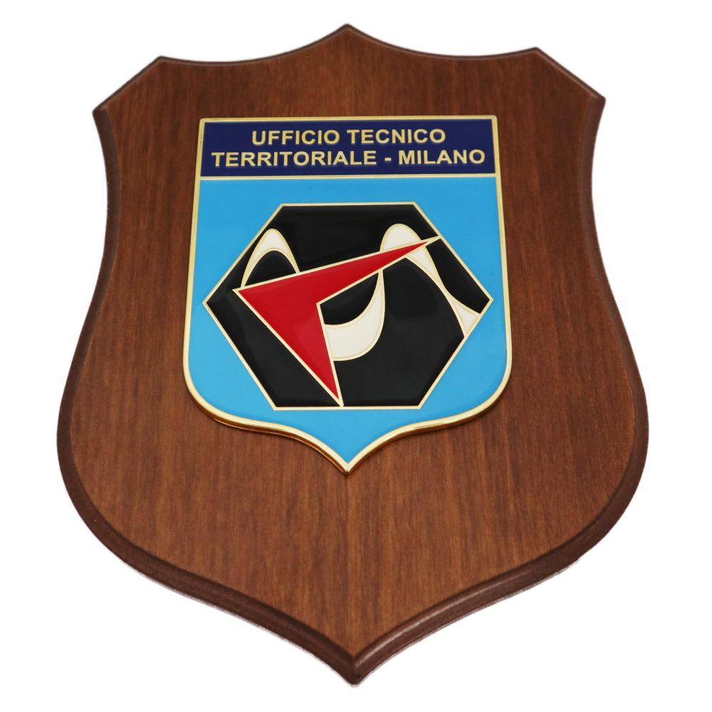 CREST IN METALLO SMALTATO BASE LEGNO 22,5X17,5CM UTT MILANO AERONAUTICA MILITARE