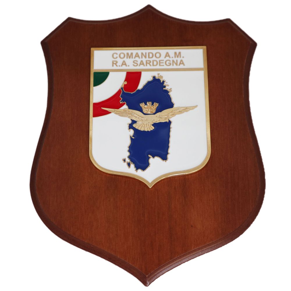 CREST IN METALLO SMALTATO BASE LEGNO 22,5X17,5CM COMANDO RA SARDEGNA AERONAUTICA MILITARE